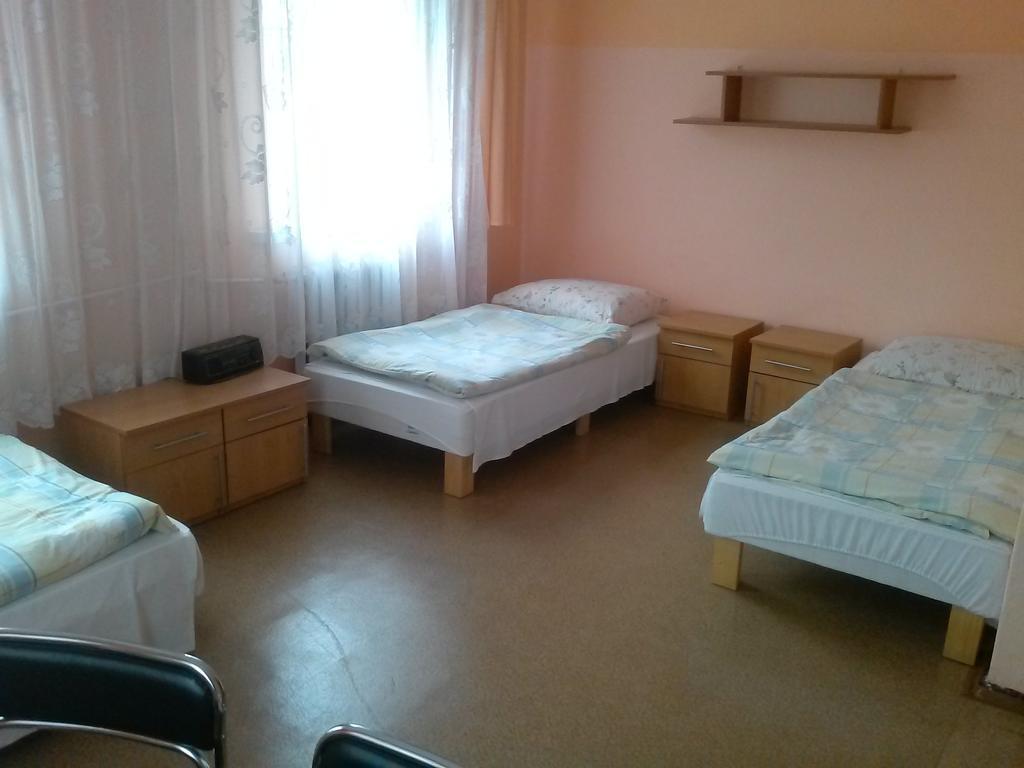 Pod Zielonym Kogutem Hostel Duszniki Zdroj Room photo